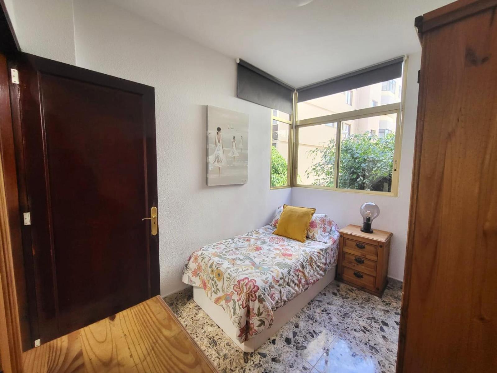 Affordable Holiday Accommodation For Large Families And Groups At Las Canteras Beach With 3 Bedrooms And Free Parking لاس بالماس دي غران كاناريا المظهر الخارجي الصورة